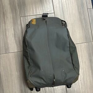 Patagonia wheeler suitcase / carry on bag